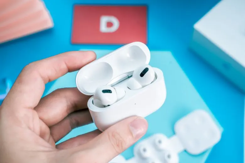 Cách chuyển bài hát và tạm dừng trên AirPods cực dễ