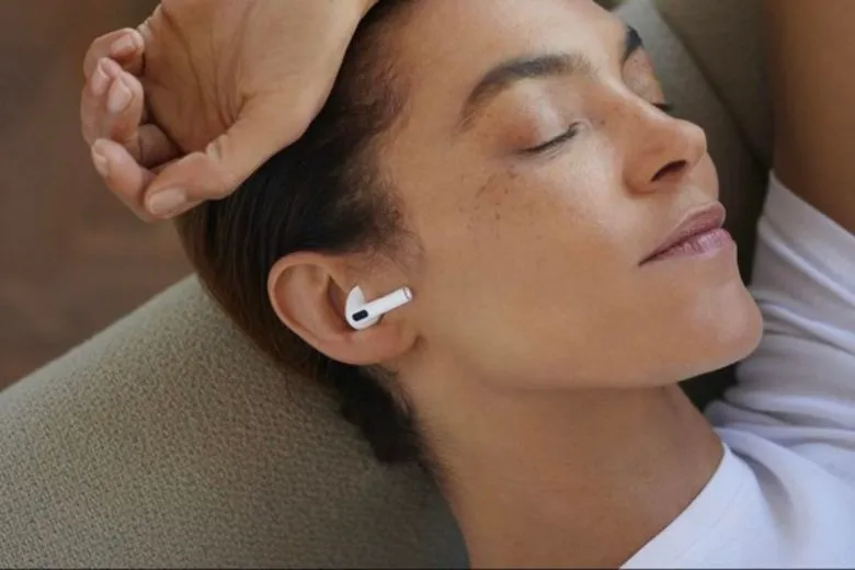 Cách đeo AirPods không bị rơi, không bị đau đúng chuẩn nhất