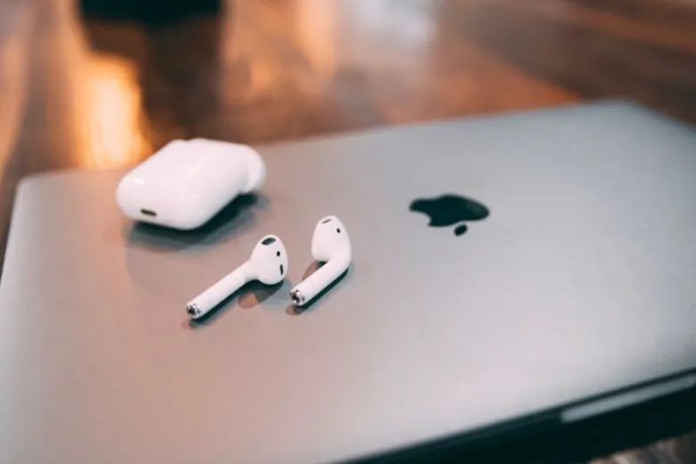 Hướng dẫn 2 cách kết nối AirPods với MacBook và Laptop đơn giản nhanh nhất