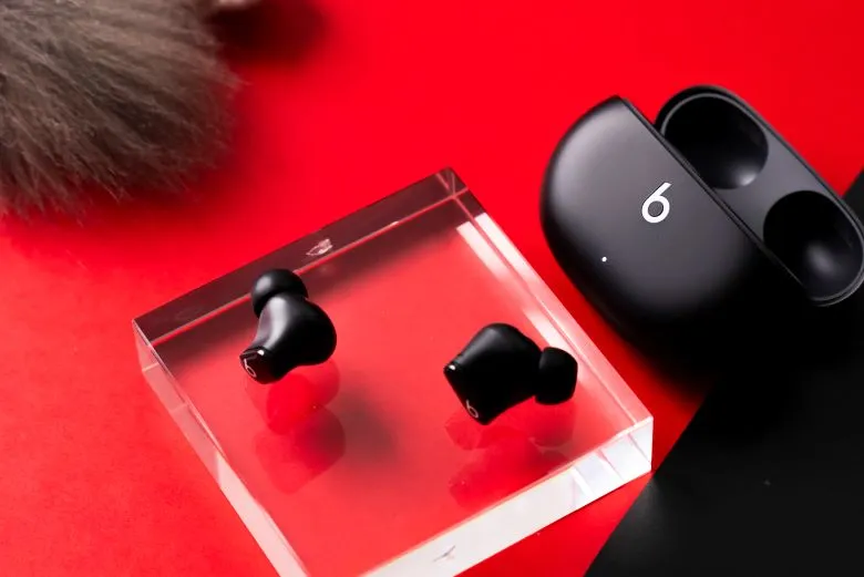 Hướng dẫn các cách sạc tai nghe Bluetooth đúng cách, an toàn, giúp tăng tuổi thọ pin