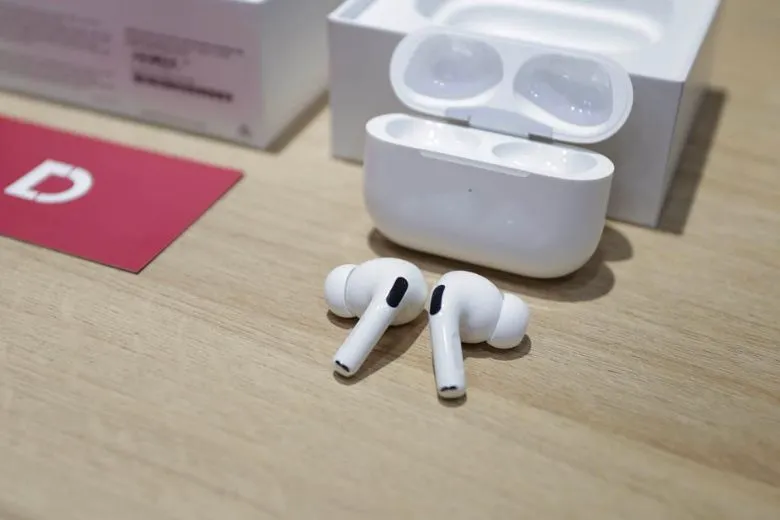 Hướng dẫn Cách sạc AirPods 2, 3, Pro đúng cách tăng tuổi thọ pin