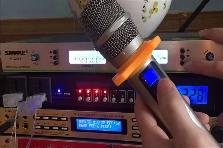 Hướng dẫn kết nối Micro với loa JBL hát Karaoke có thể bạn chưa biết