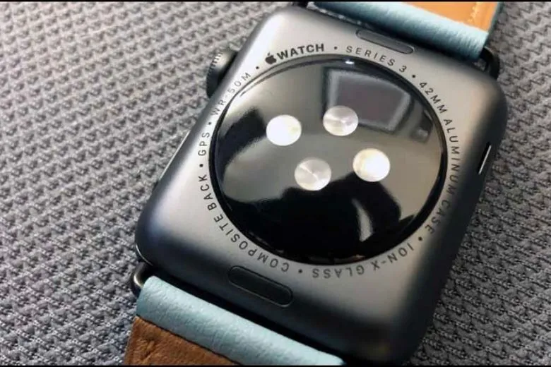 Làm sao để biết Apple Watch Series mấy khi chúng khá giống nhau?